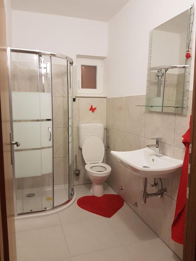 Apartments Megi Biograd Na Moru Exterior photo