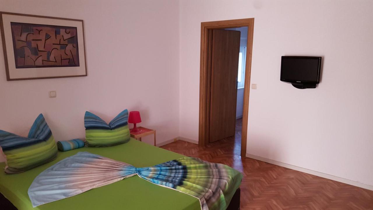 Apartments Megi Biograd Na Moru Exterior photo